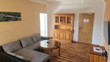 1 habitación, decoración personalizada y muebles diferentes