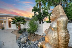Exterior detail - The Jungalow Is Palm Springs! W/Spa,Pool,BBQ&More! (Palm Springs)