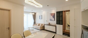 2Bd Luxury Apartment Free Gym & Pool.
