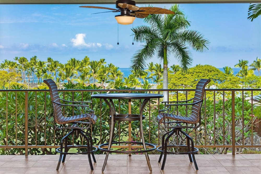 Big Island Kahaluu Bay Villas by Coldwell Banker Island Vacations - Kahaluu Beach Park, HI