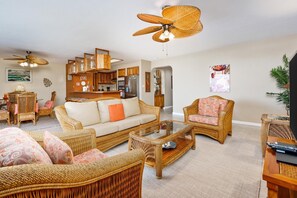 Appartement, 2 slaapkamers | Woonruimte | Smart-tv