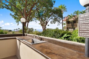 Condo, 1 Bedroom | Property grounds - Big Island Kona Mansions 110c 1 Bedroom Condo (Kailua-Kona)