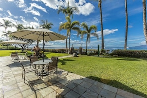 Studio | Outdoor dining