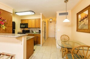 Studio | Private kitchen - Lahaina Shores #218 Condo (Lahaina)