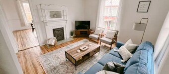  Historic Home- Walking Distance to Downtown