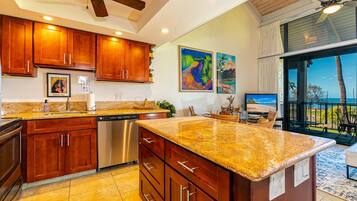 Condo, 2 Bedrooms | Private kitchen