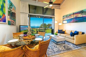 Condo, 2 phòng ngủ | Khu ăn uống