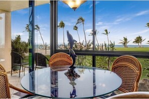 Condo, 1 Bedroom | Dining