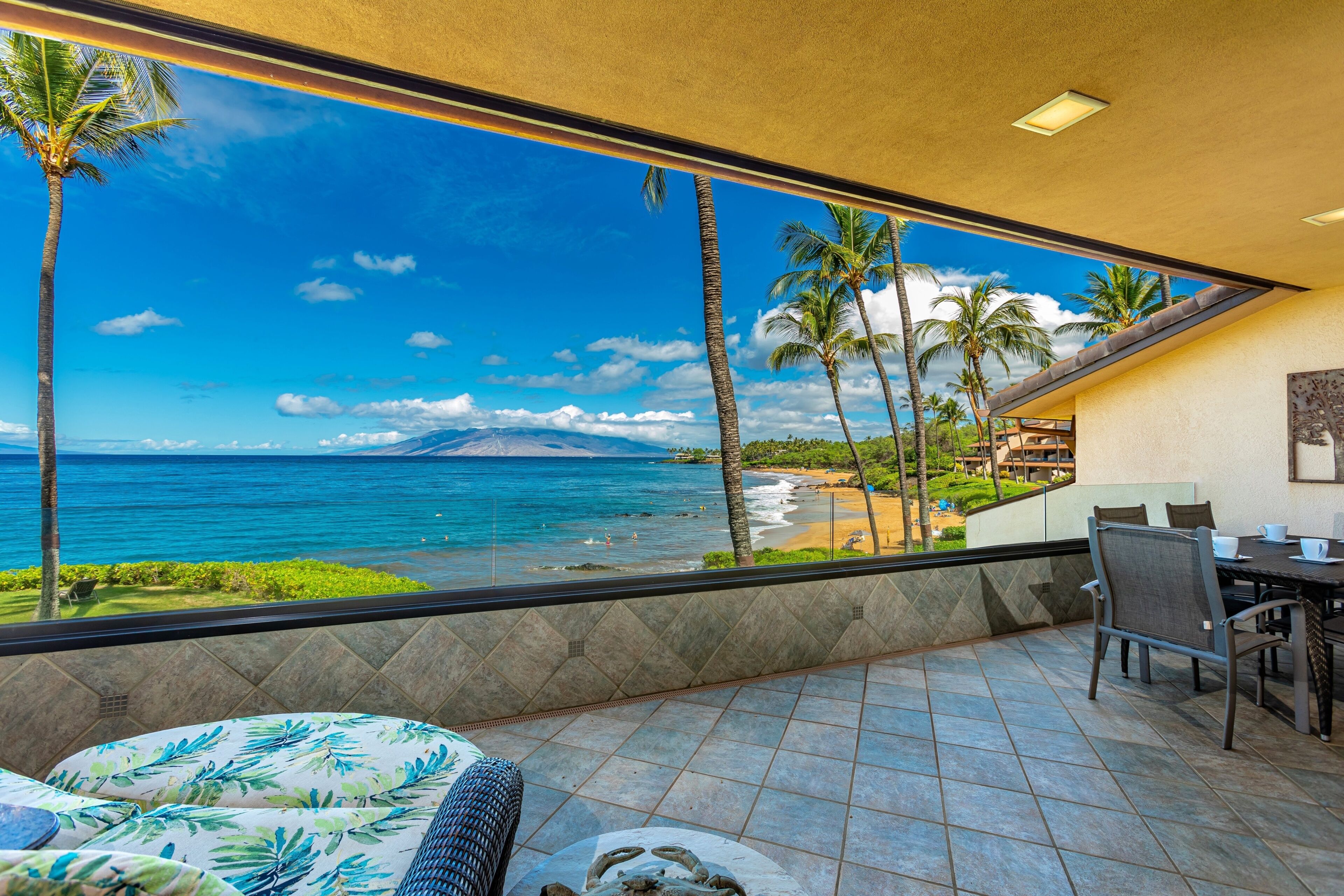 Condo, 2 Bedrooms | Outdoor dining