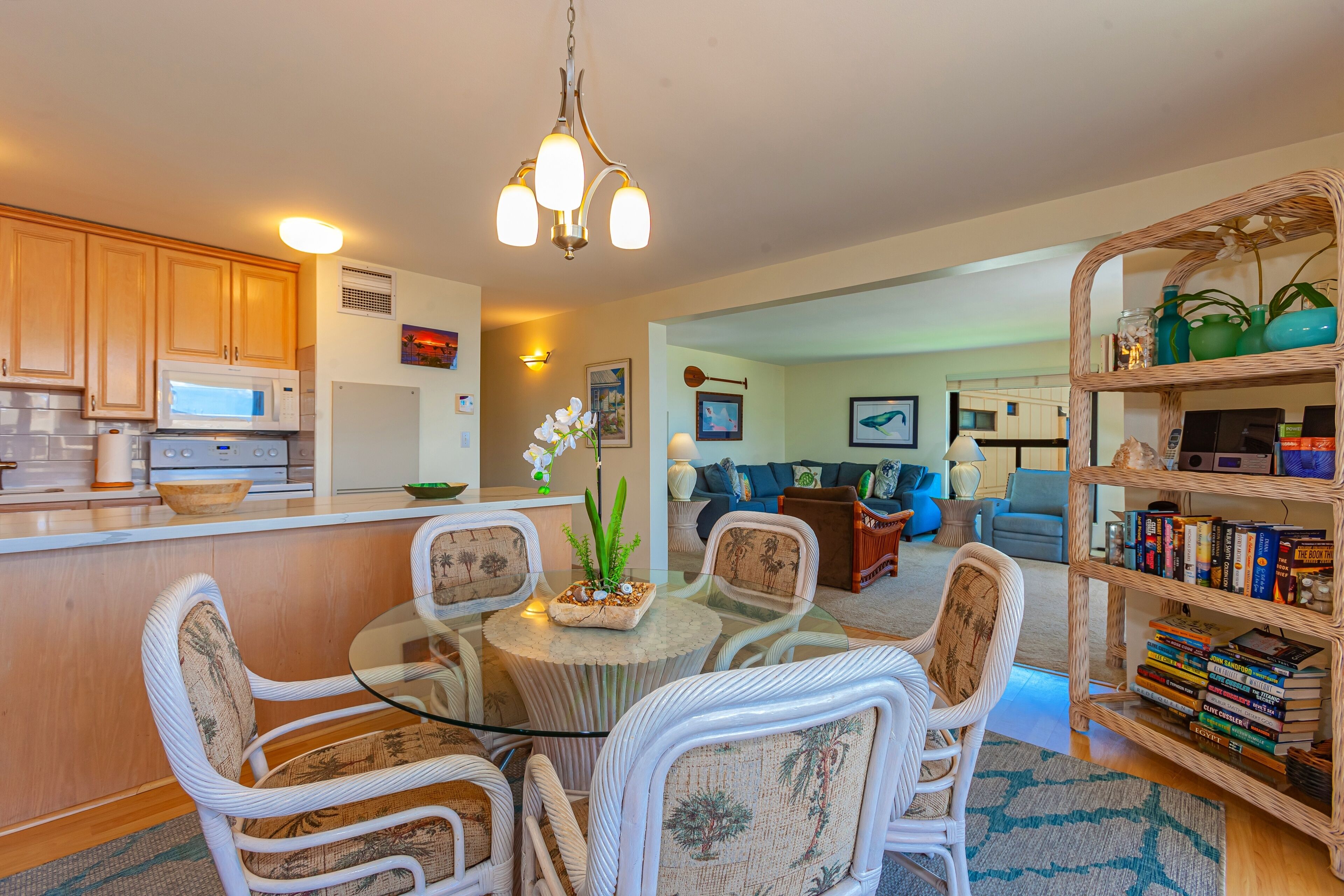 Condo, 2 Bedrooms | Interior