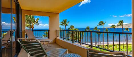 Condo, 2 Bedrooms | Property grounds