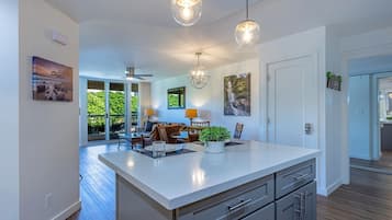 Apartment, 2 Schlafzimmer | Eigene Küche | Kühlschrank, Ofen, Wasserkocher mit Kaffee-/Teezubehör, Toaster