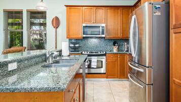 Condo, 2 Bedrooms | Private kitchen | Dishwasher, cookware/dishes/utensils