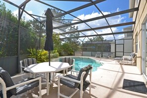 บ้านพัก, 4 ห้องนอน | ร้านอาหาร