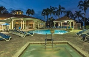 Pool - Sunshine Villa 5 Bedroom Villa by RedAwning (Kissimmee)