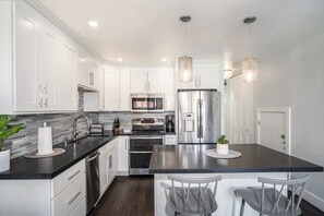 Private kitchen - Luana Kai C306 2 Bedroom Condo (Kihei)