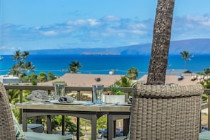 Condo, 1 Bedroom | Outdoor dining