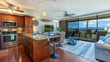 Condo, 1 Bedroom | Interior