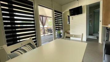 Apartment (Mobile Home with Terrace) | Dining room