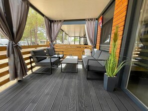 Apartment (Mobile Home with Terrace) | Terrace/patio - D&I Mobile Home (Privlaka)