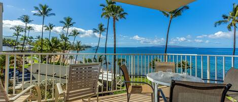 Condo, 2 Bedrooms | Outdoor dining