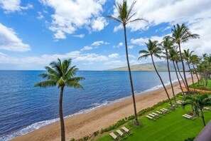Condo, 1 Bedroom | Beach | On the beach - Kihei Beach, #407 1 Bedroom Condo by RedAwning (Kihei)
