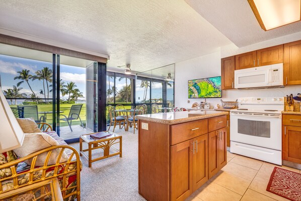 Condo, 1 Bedroom | Interior