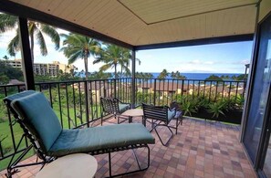 Condo, 2 Bedrooms | Property grounds