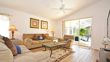 House, 4 Bedrooms | Interior