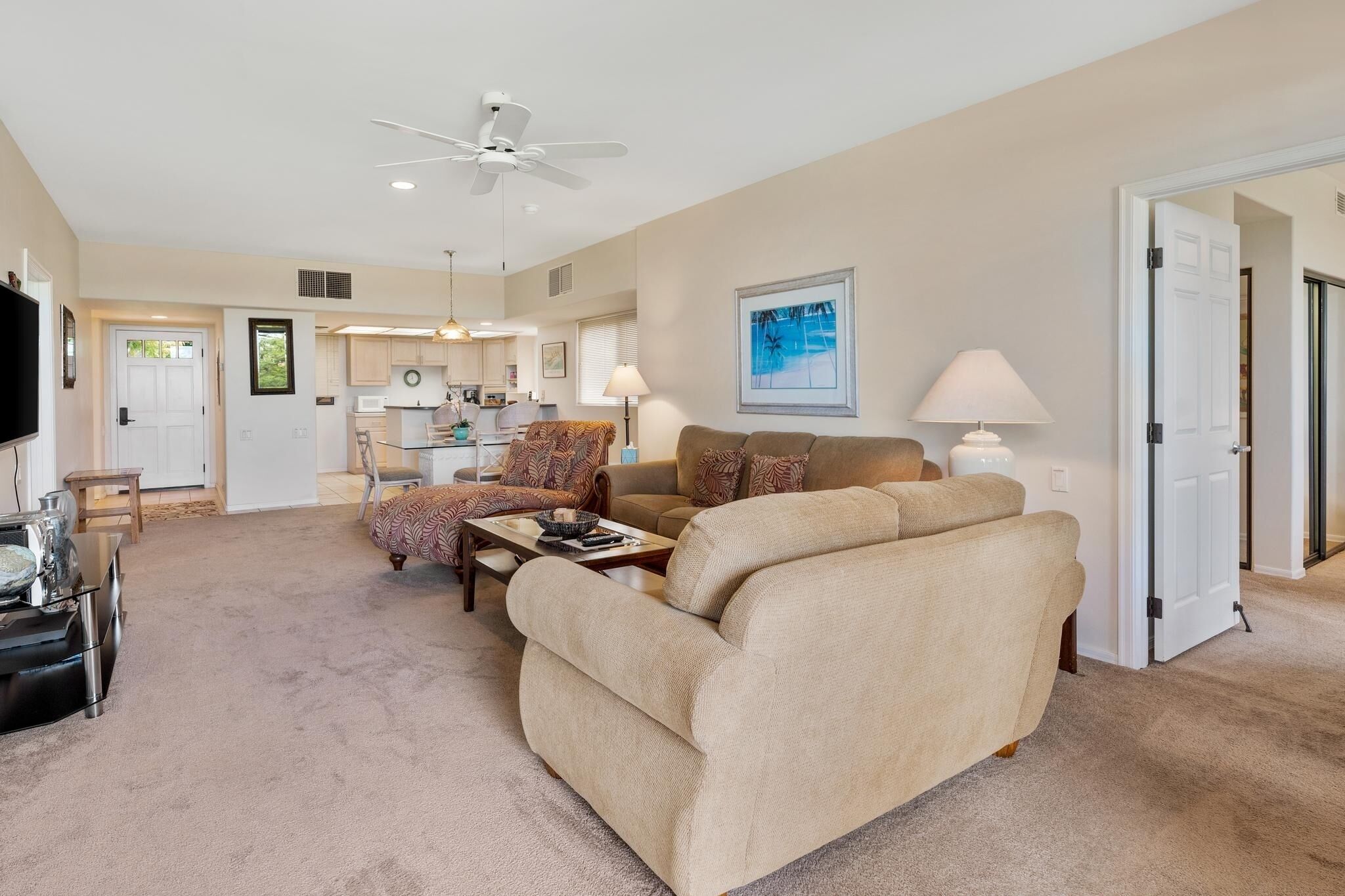 Condo, 2 Bedrooms | Living area