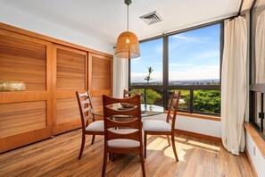 Condo, 1 Bedroom | Dining