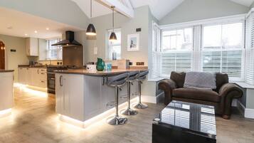 Fridge, dishwasher, electric kettle, toaster