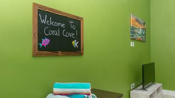 Condo, 1 Bedroom | Interior