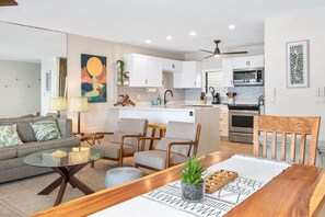 Interior - Big Island Kona Bali Kai by Coldwell Banker Island Vacations (Kailua-Kona)
