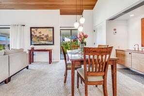 Condo, 1 Bedroom | Interior