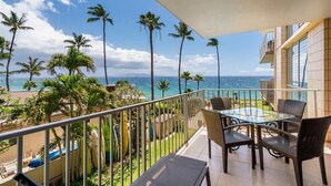 Condo, 2 phòng ngủ | Khu ẩm thực ngoài trời