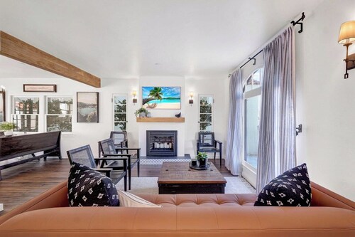 New! Spacious Detached Home | Perfect Location