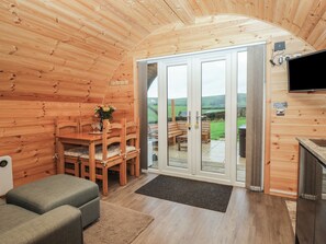 Cottage | Living area - Oak (Ulverston)
