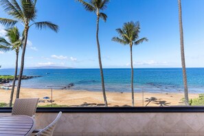 Condo, 2 Bedrooms | Beach - Makena Surf, #b-304^ 2 Bedroom Condo by RedAwning (Kihei)