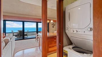 Condo, 2 quartos | Parte interna