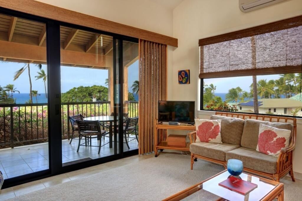 Condo, 1 Bedroom | Living area | Smart TV