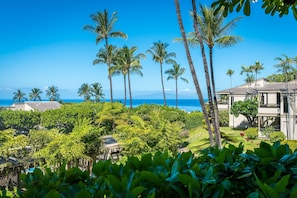 Condo, 2 Bedrooms | Exterior