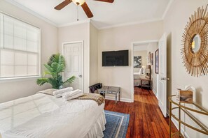 3 bedrooms, iron/ironing board, travel crib, WiFi