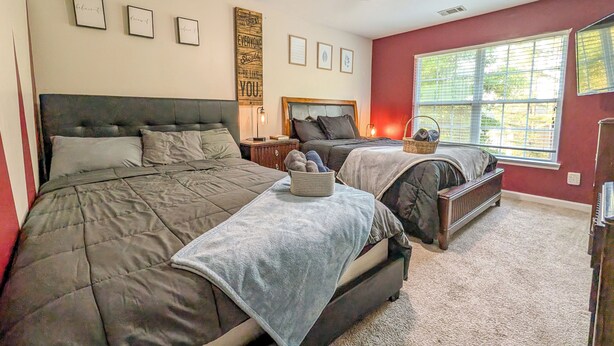 Casa de ciudad, 4 habitaciones, para no fumadores, se aceptan mascotas | Ropa de cama hipoalergénica, escritorio y cortinas blackout 