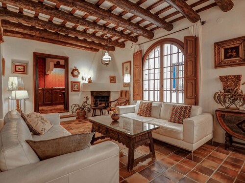 Beach Villa Aralinn by Hello Homes Sitges