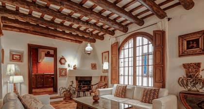 Beach Villa Aralinn by Hello Homes Sitges