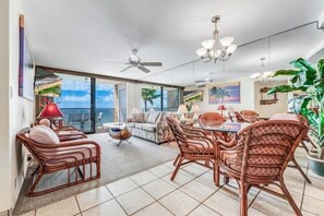 公寓式客房, 2 间卧室 | 起居区