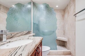 Apartment, 2 Schlafzimmer | Badezimmer