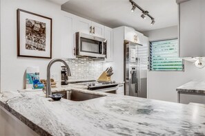 Condo, 2 Bedrooms | Private kitchen | Coffee/tea maker, fridge, oven - Royal Mauian, #517 2 Bedroom Condo by RedAwning (Kihei)
