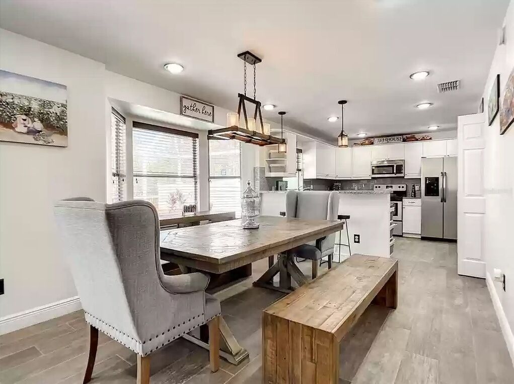 House, 4 Bedrooms | Dining